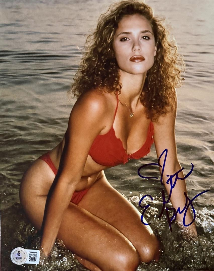 Elizabeth Berkley sexy signed 8x10 - Beckett COA